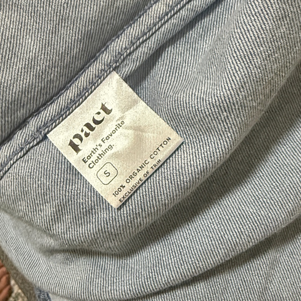 Pact organic cotton chambray ranch denim shirt - Picture 8 of 8